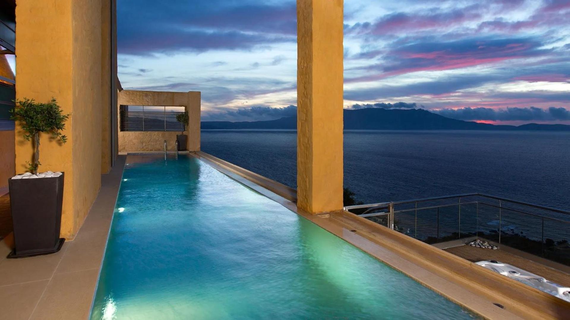 Beachfront Ravdoucha Epavlis Eleni Villa - Pool, Hot Tub, Gym, Sauna, Private Parking, Wifi Hanya Dış mekan fotoğraf
